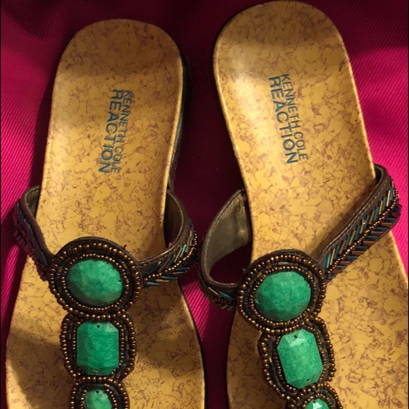 New Gorgeous Kenneth Cole Reaction Sandals - Picture 2 of 2